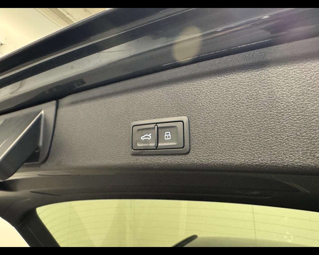 AUDI A4 AVANT 35 TFSI MHEV S-TRONIC BUSINESS ADVANCED