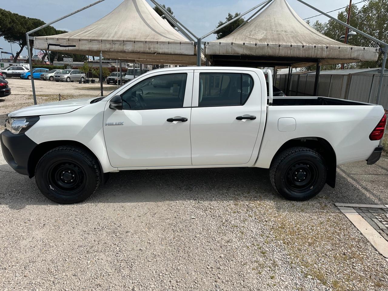 Toyota Hilux 2.4 D-4D 4WD IVA