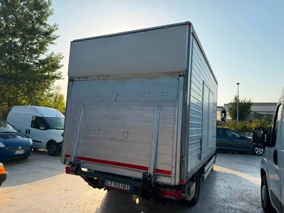 Nissan Atleon 3.0 Td -PEDANA CARICATRICE-