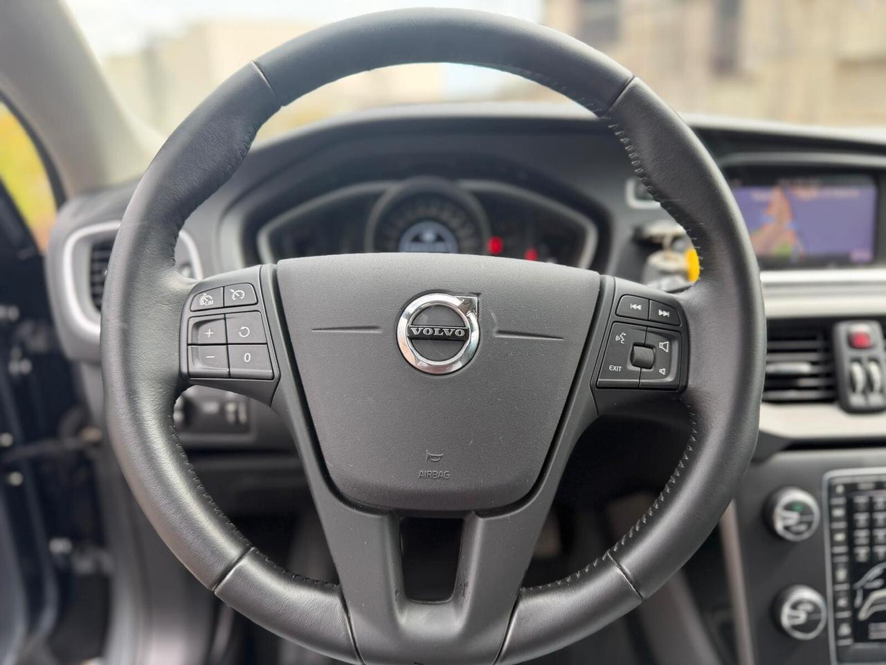 Volvo V40 D2 DISPLAY/NAVI