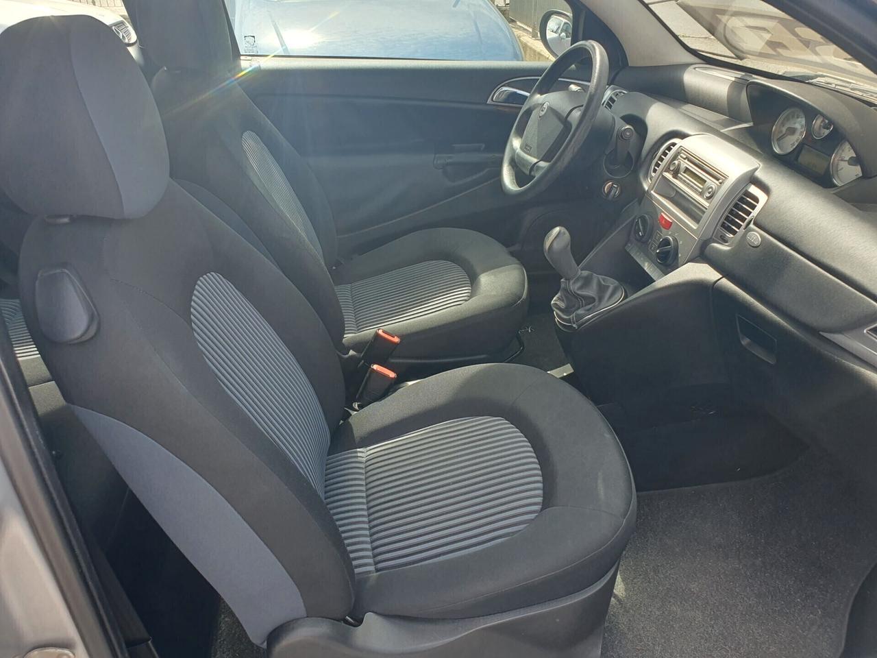 Lancia Ypsilon 1.3 MJT 75 CV Neopatentati 2007