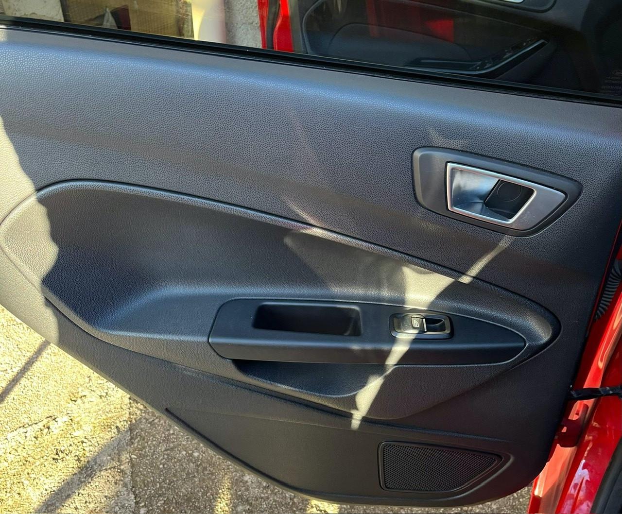 Ford Fiesta Plus 1.5 TDCi 75CV 5 porte