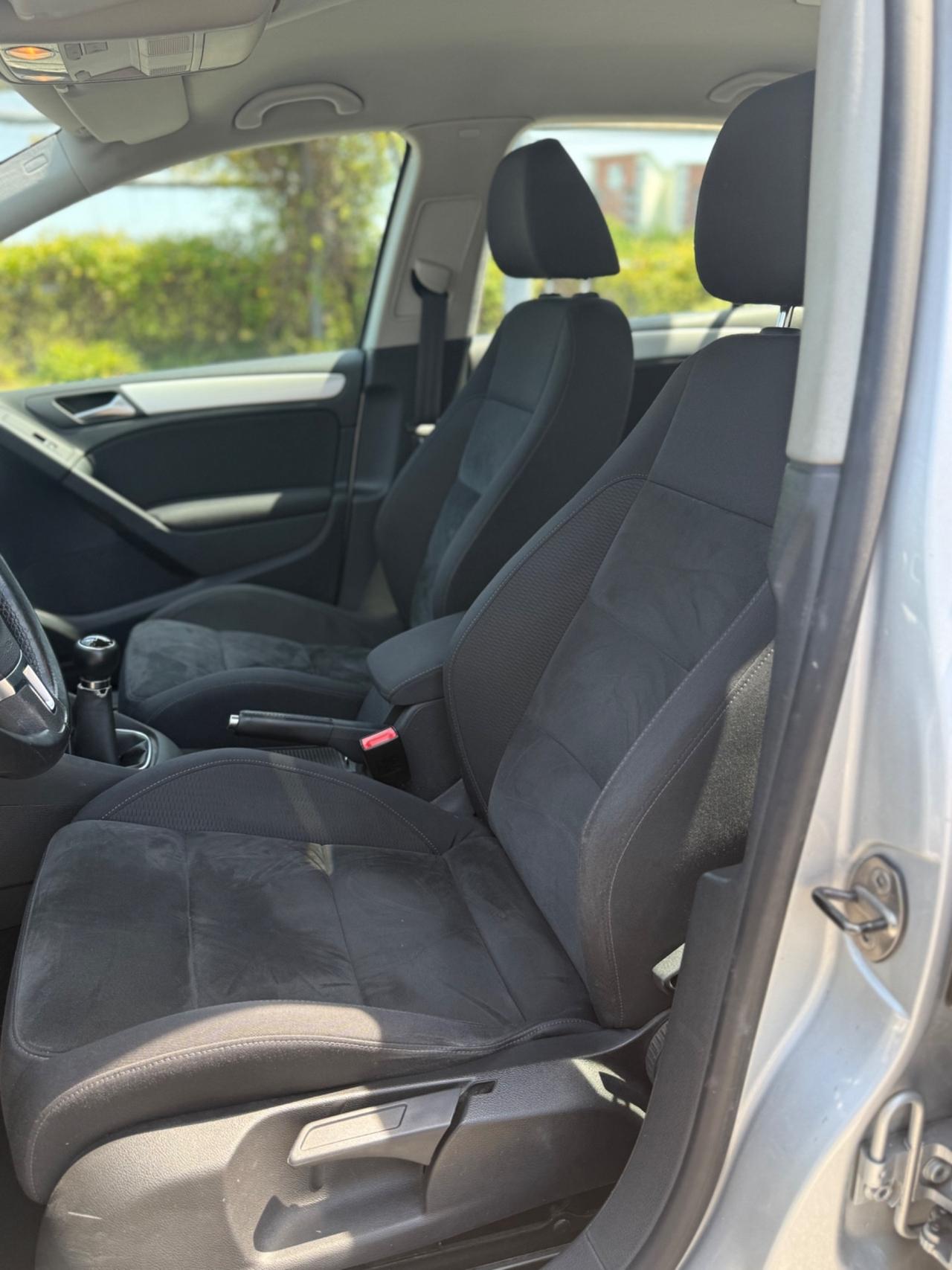 Volkswagen Golf 1.6 TDI DPF 5p. Highline