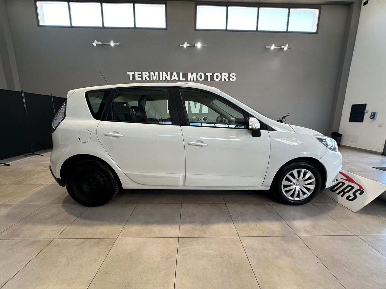 Renault Scenic Scénic 1.5 dCi 110CV EDC