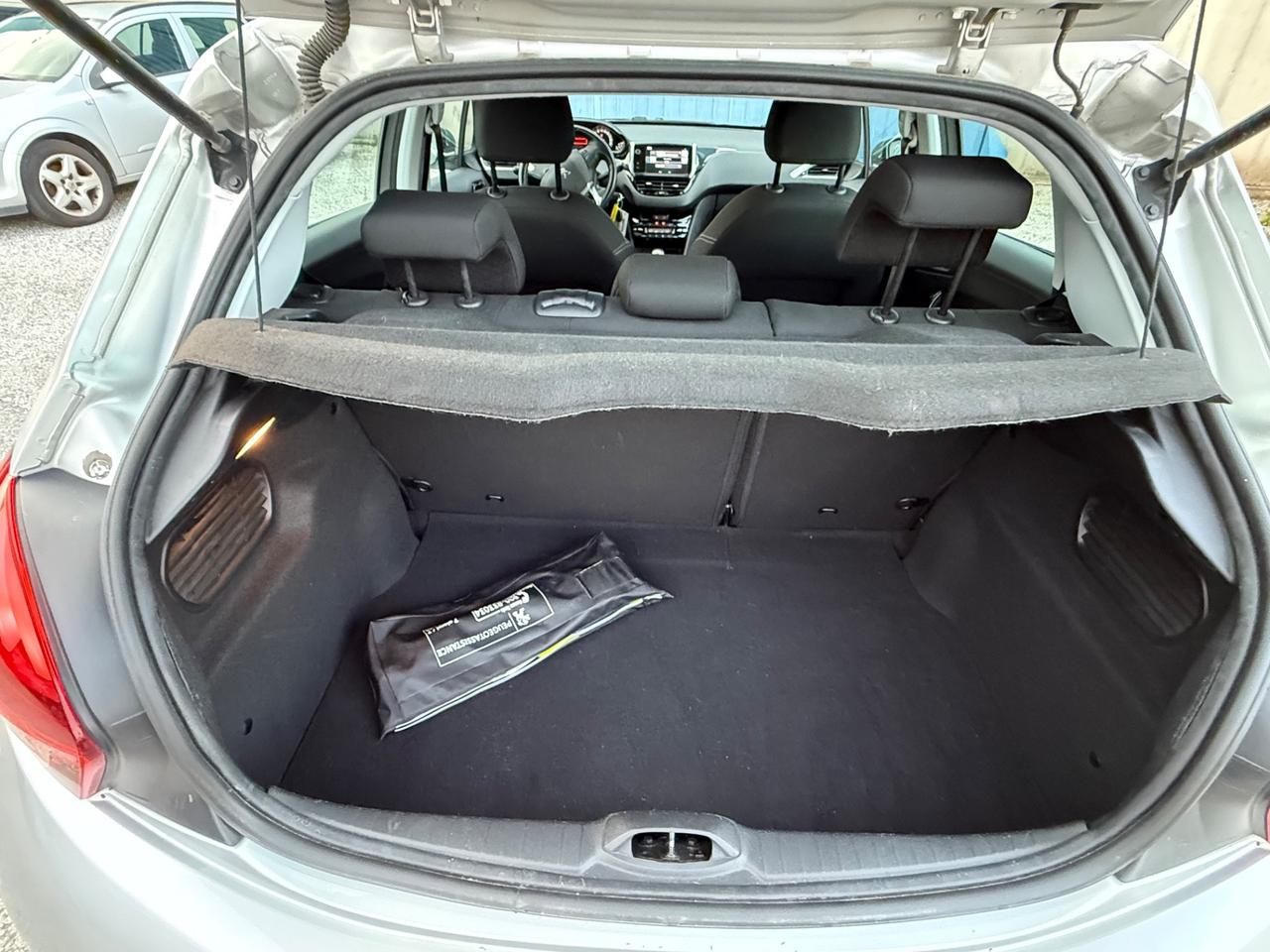 Peugeot 208 PureTech 82 5 porte Access