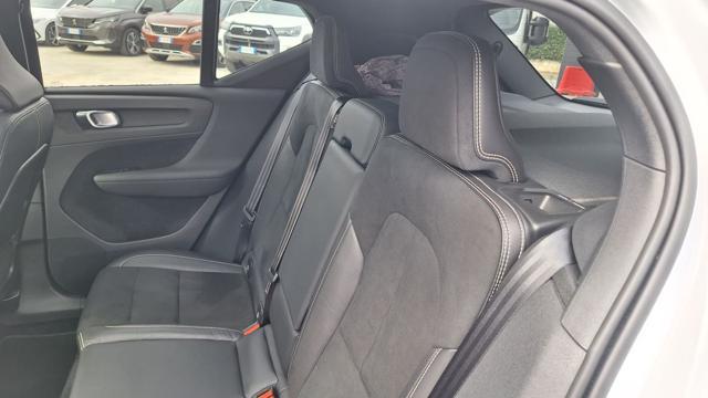 VOLVO XC40 D3 AWD Geartronic R-design N1 N°GA715