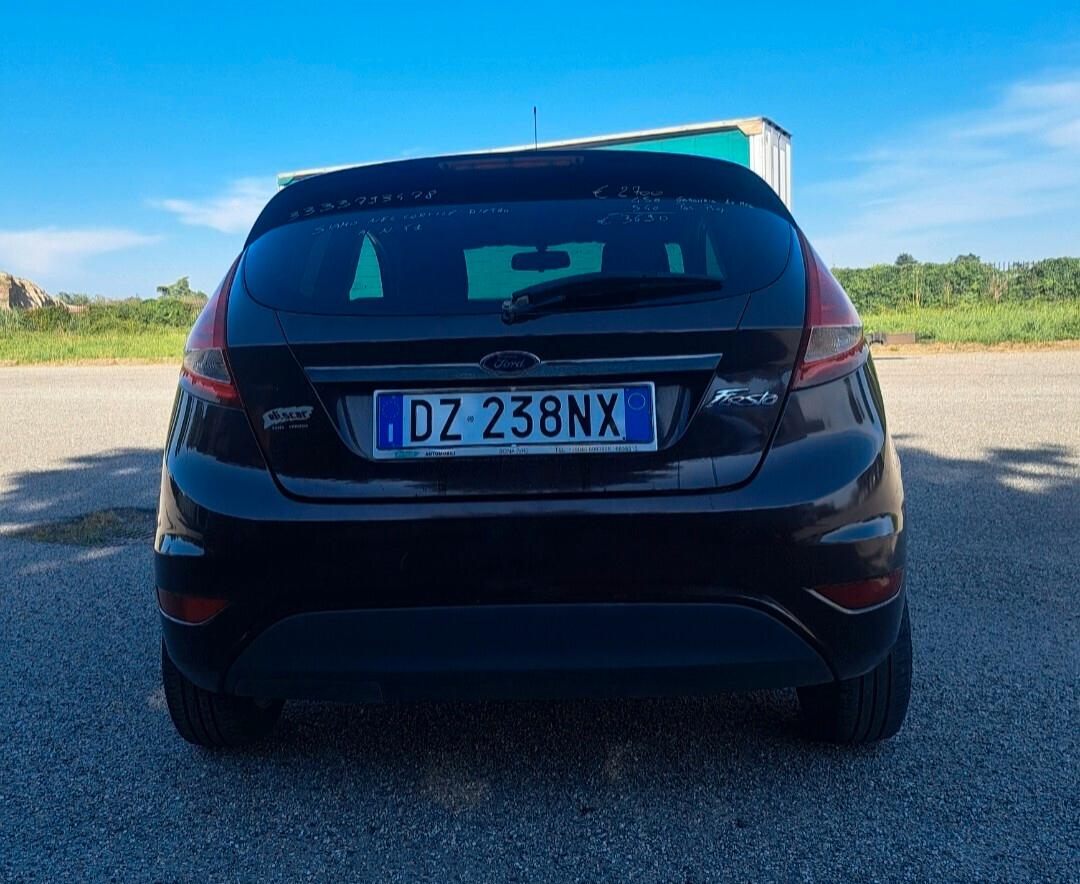 Ford Fiesta 1.4 3 porte Bz.- GPL Titanium