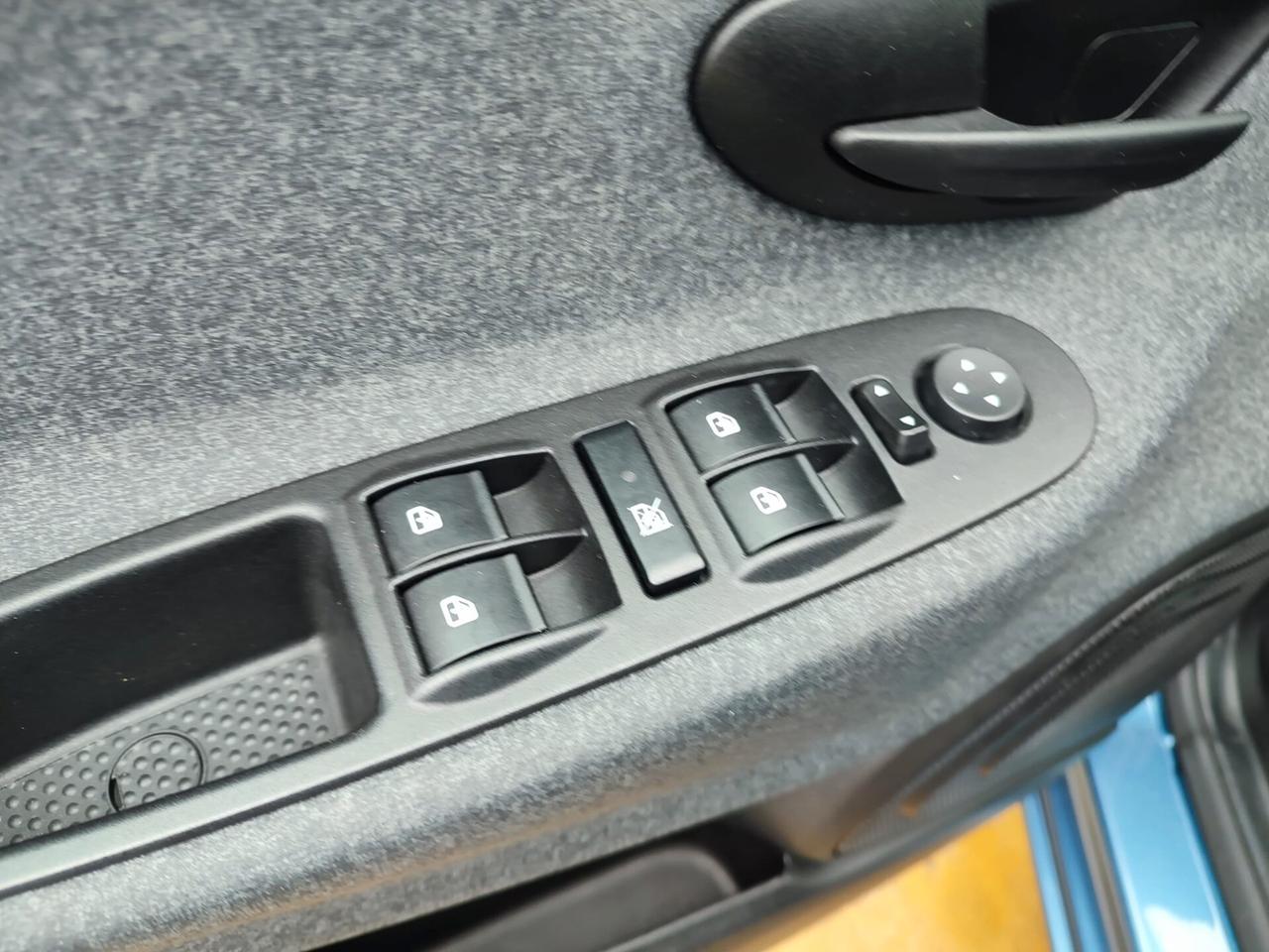 Lancia Ypsilon 1.0 FireFly 5 porte S&S Hybrid Gold