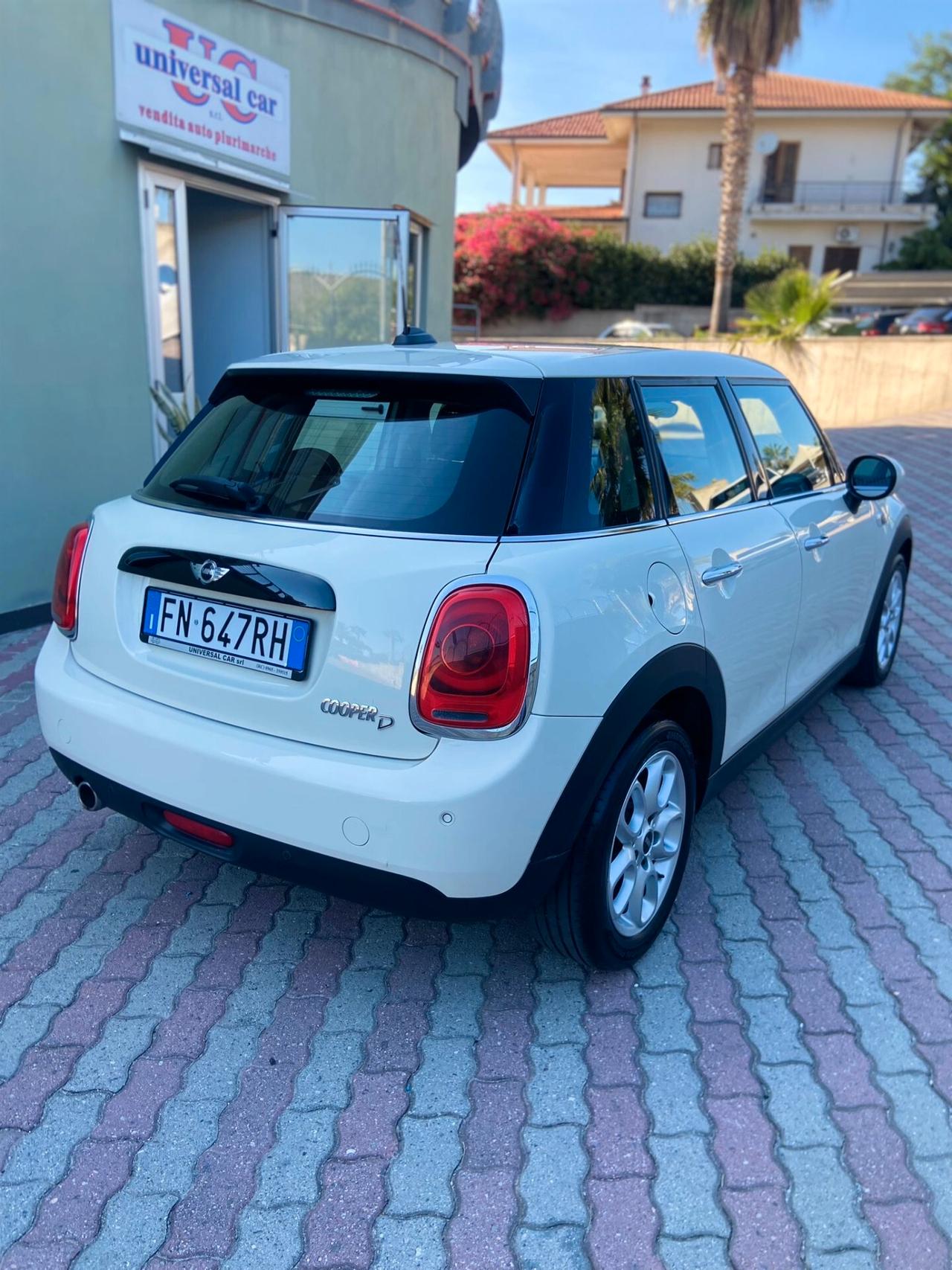 Mini 1.5 Cooper D 116cv 5porte