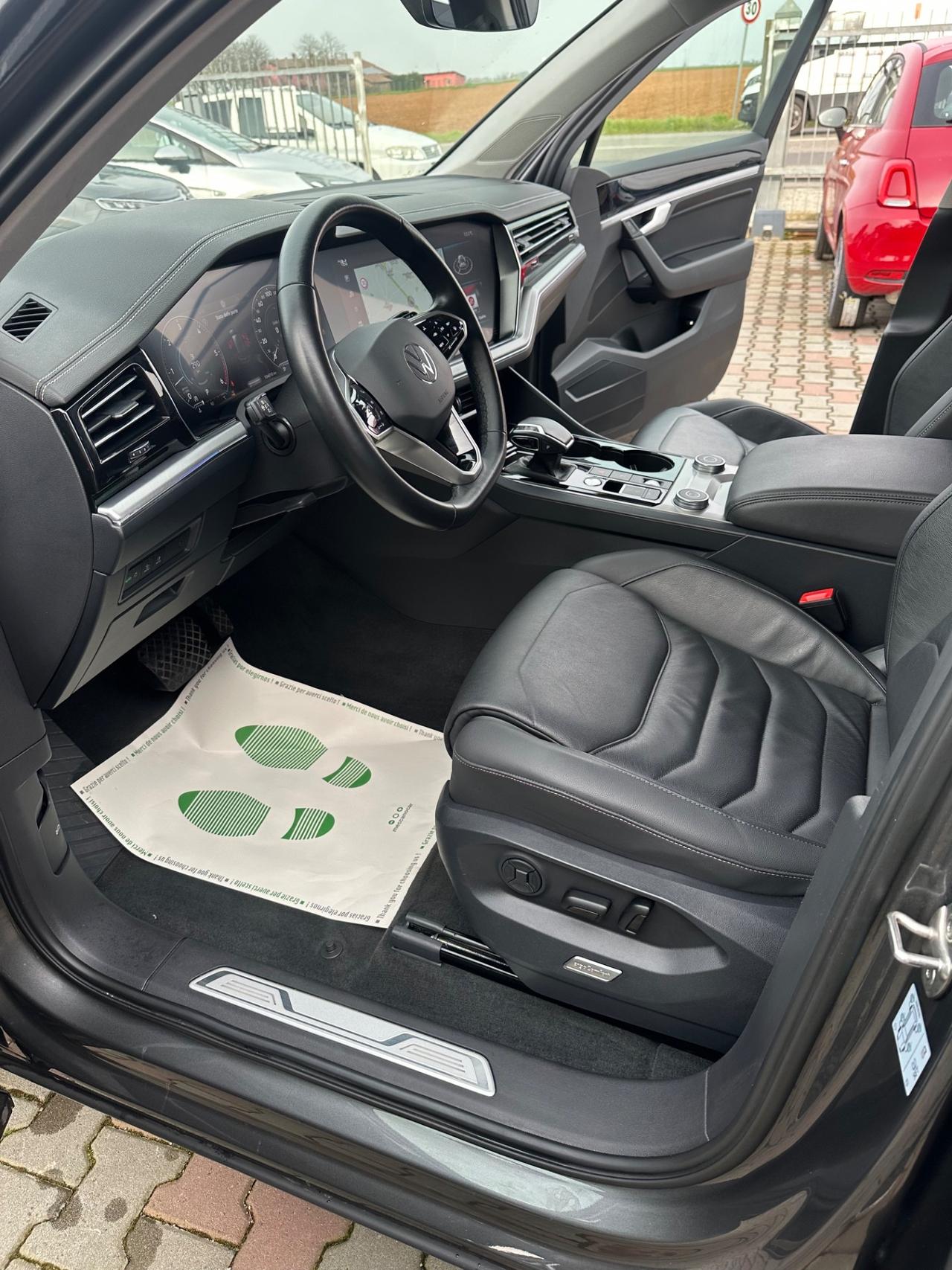 Volkswagen Touareg 3.0 V6 TDI SCR R-Line