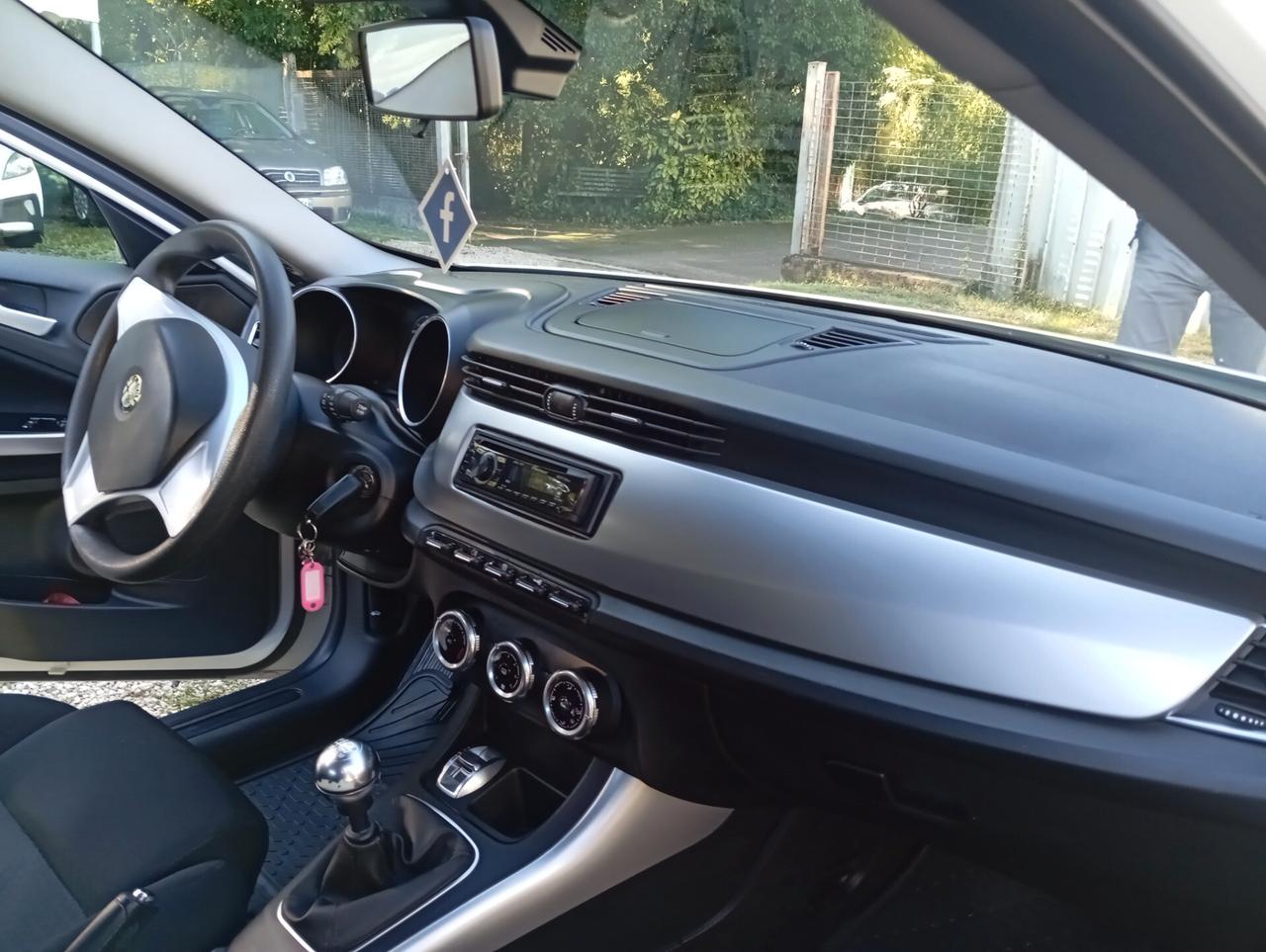 Alfa Romeo Giulietta 1.6 JTDm-2 105 CV BEN TENUTA