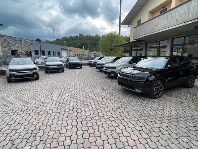Jeep Avenger 1.2 Turbo 100 CV E-DCT6 MHEV Summit + TETTO PANORAMICO APRIBILE.(Guidabile da Neopatentati!!