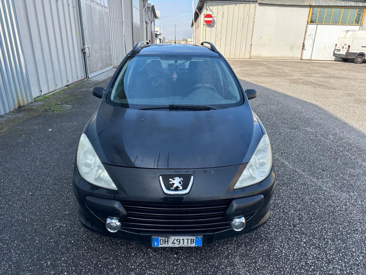 Peugeot 307 1.4 S.W. 16V 5p. D-Sign...neop