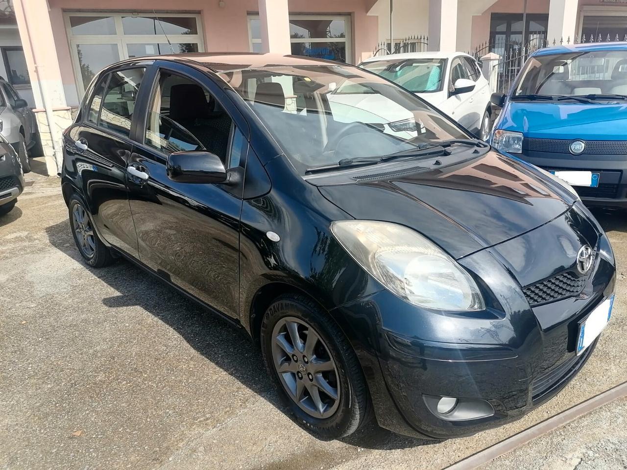 Toyota Yaris 1.4 D4D - 2011