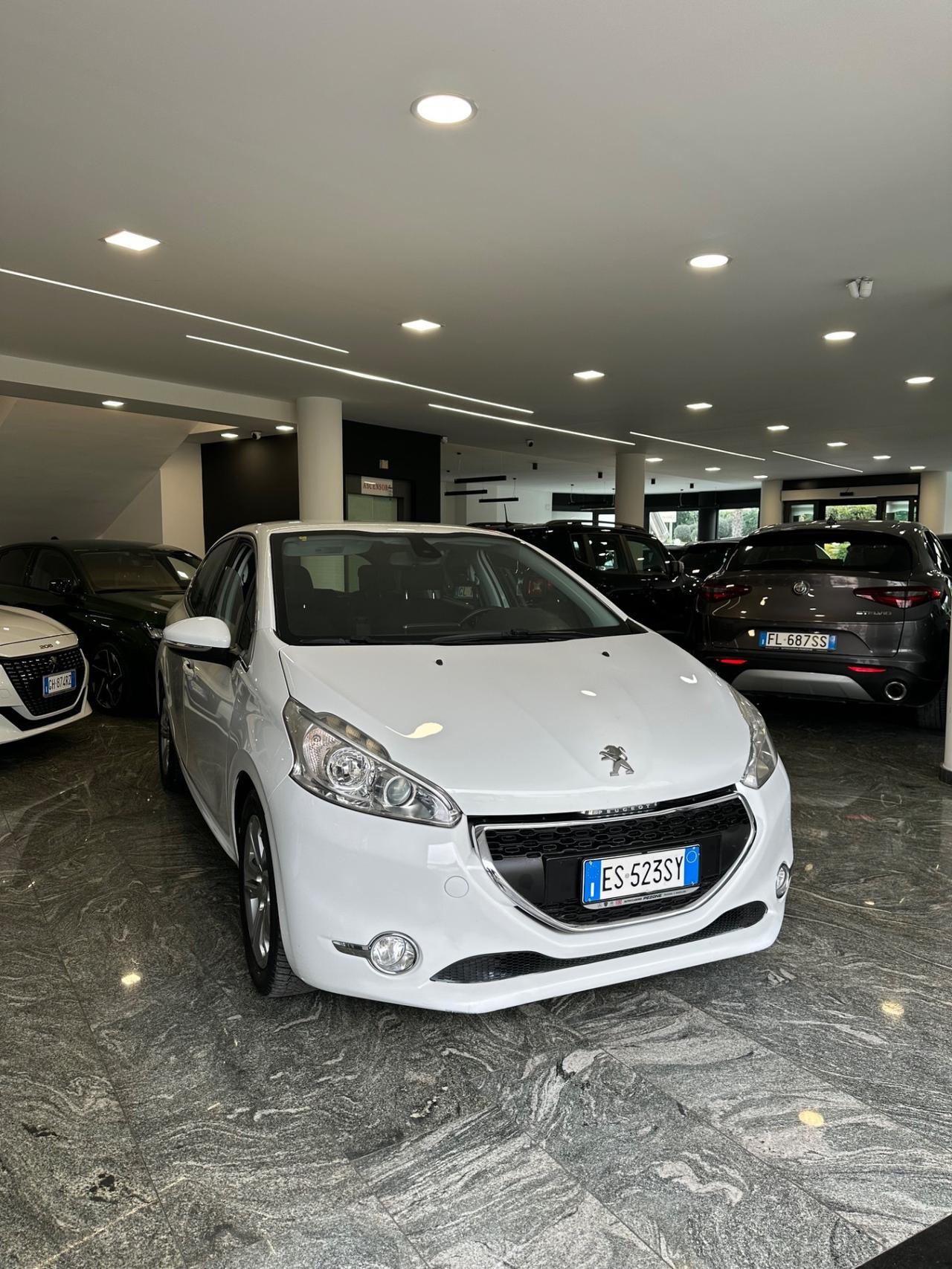 Peugeot 208 1.2 VTi 82 CV 5 porte Allure