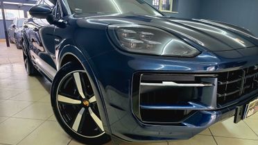 PORSCHE CAYENNE COUPE FACELIFT 3.0 E-HYBRID 470cv