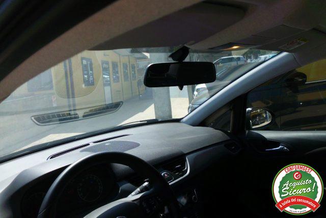 OPEL Corsa 1.2 5 porte Cosmo