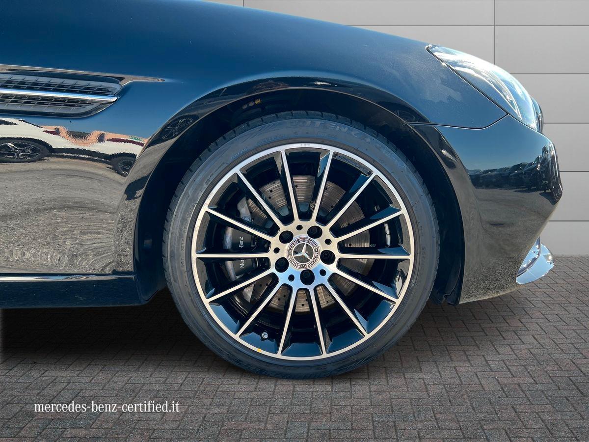 Mercedes-Benz SLC 180 AMG Line