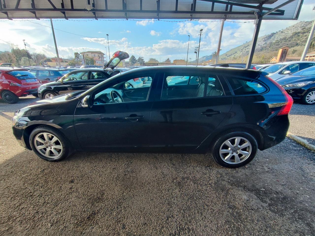 Volvo V60 D2 1.6 Momentum