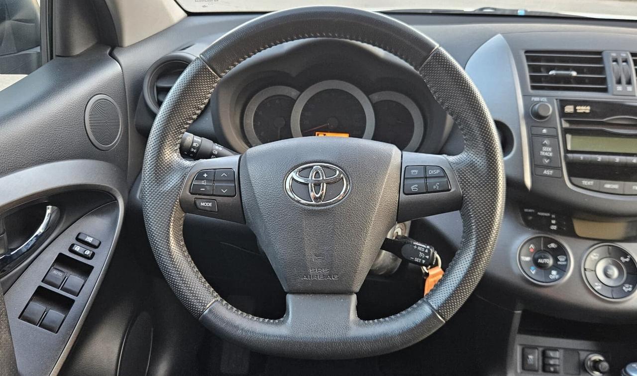 Toyota RAV 4 2.2 D-4D 150 CV Lounge (4x4)