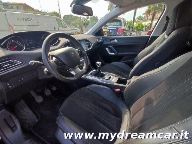 PEUGEOT 308 PureTech Turbo 130 S&S Allure
