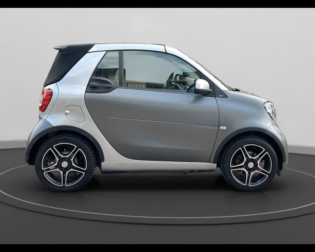 SMART SMART FORTWO 2019 BENZINA - FORTWO 0.9 TURBO PRIME CABRIO TWINNAMIC MY19