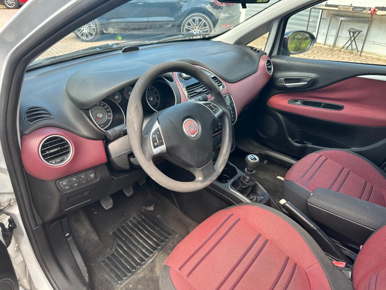 FIAT PUNTO 1.2 EVO BENZINA IDONEA PER NEOPATENTATI BELLISSIMA UNIPROPRIETARIO PERMUTABILE