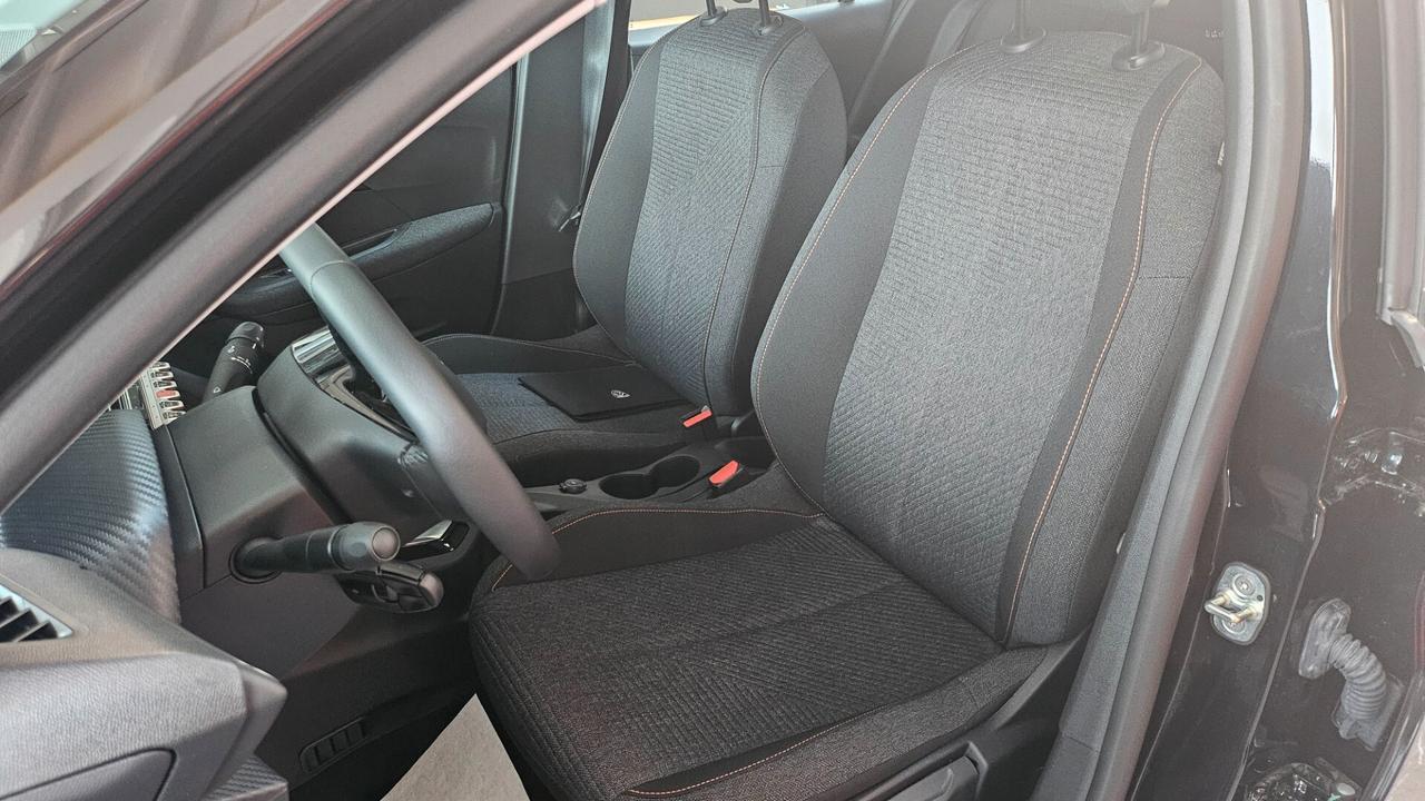 Peugeot 208 Hybrid 110 e-DCS6 Style
