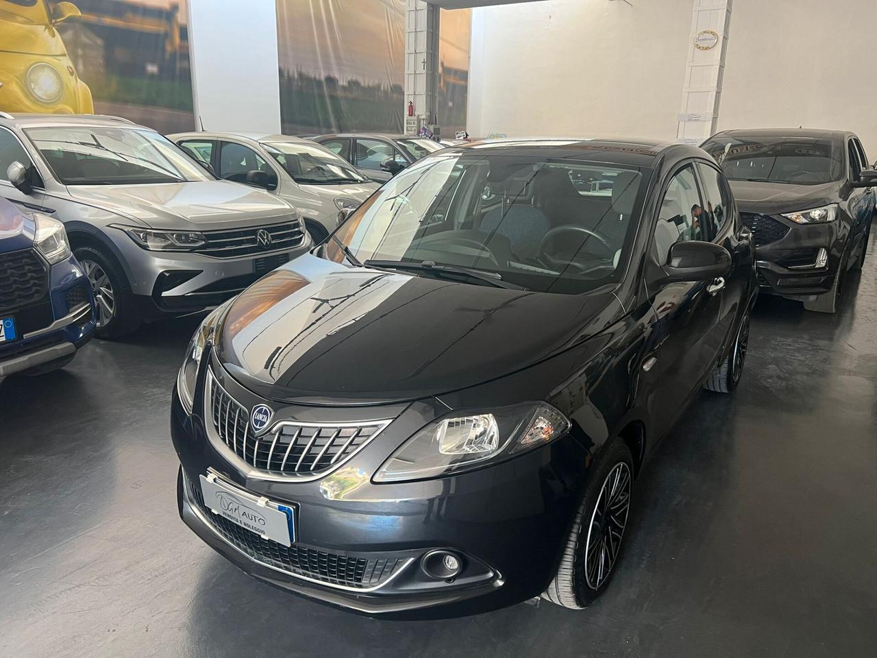 Lancia Ypsilon 1.0 FireFly 5 porte S&S Hybrid Gold