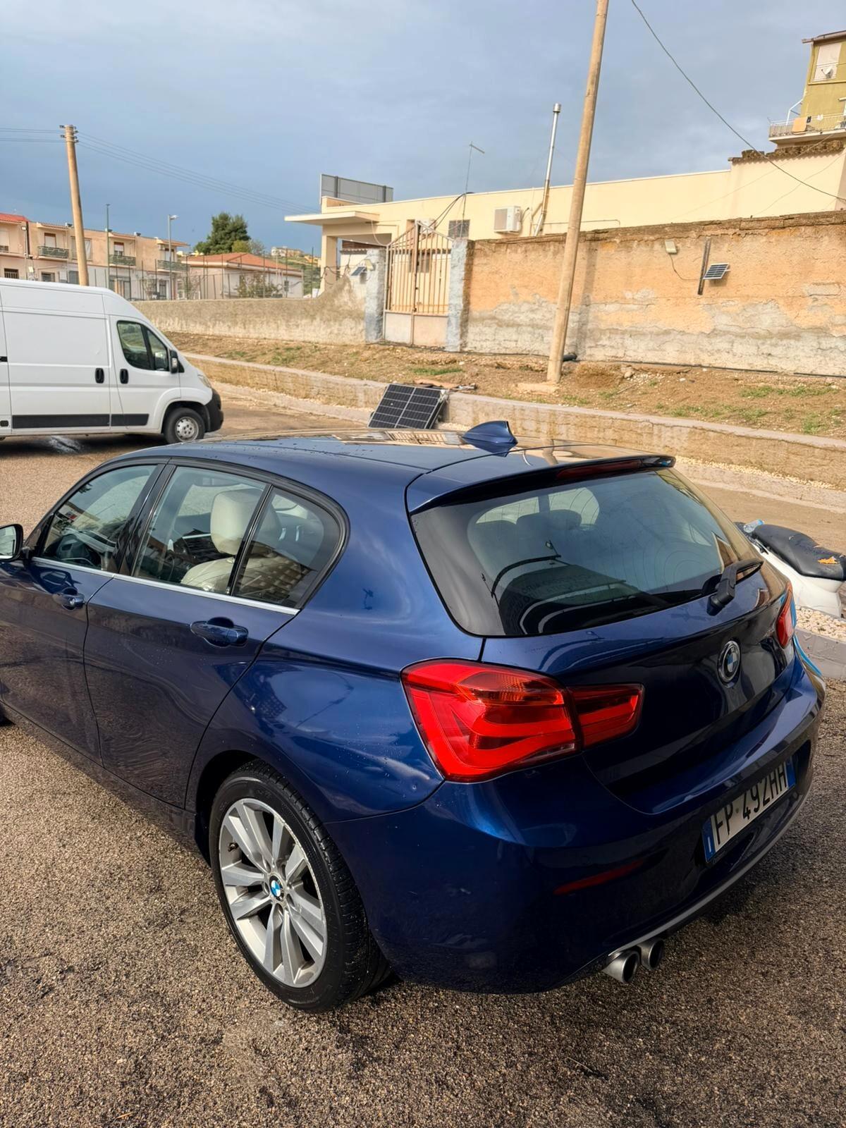 Bmw 120 120d 5p. Urban