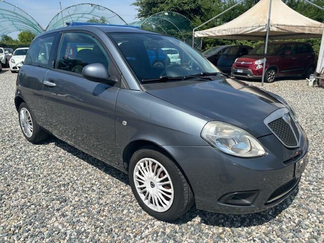 Lancia Ypsilon 1.2 Argento