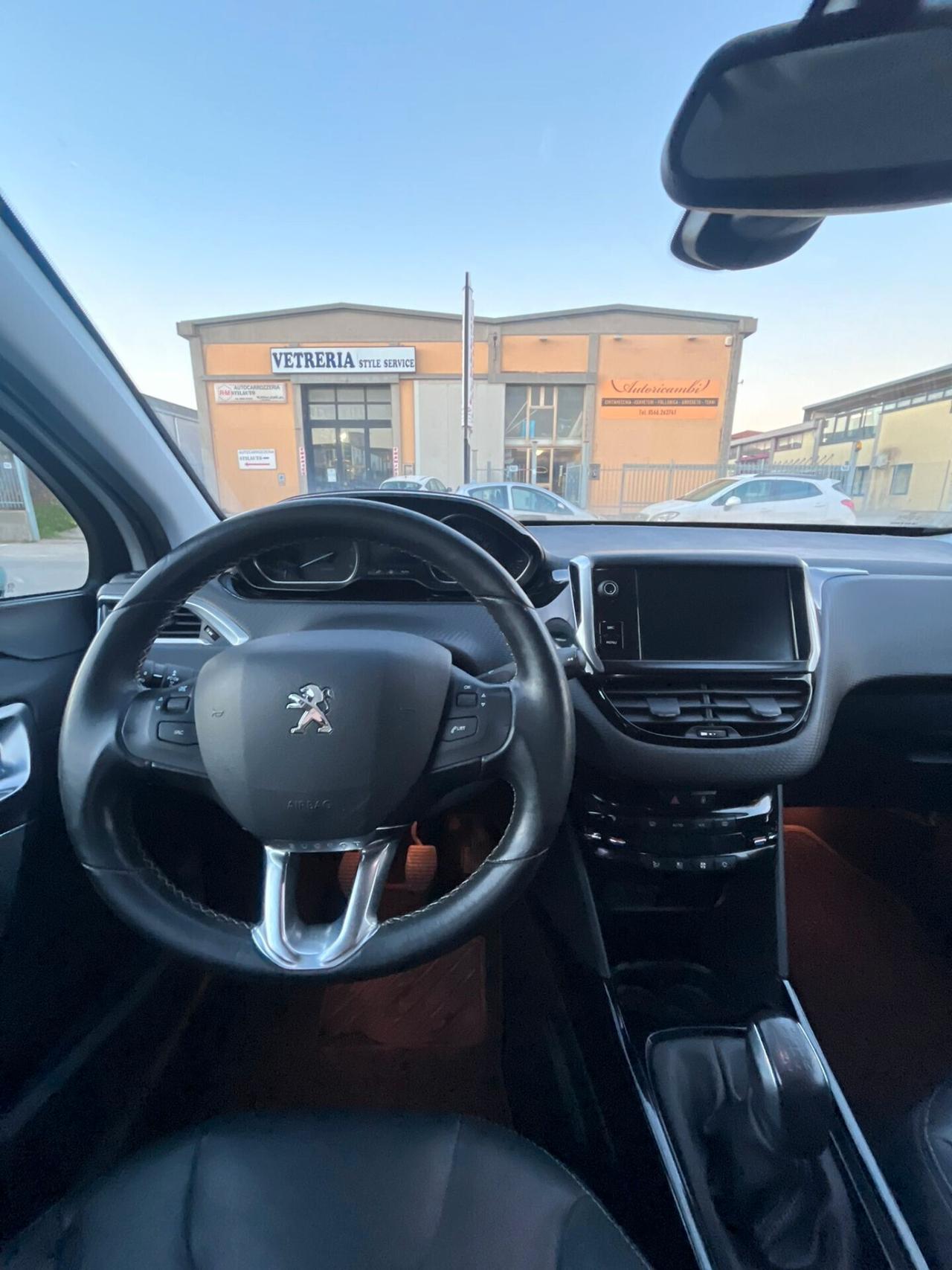 Peugeot 2008 BlueHDi 100 Active