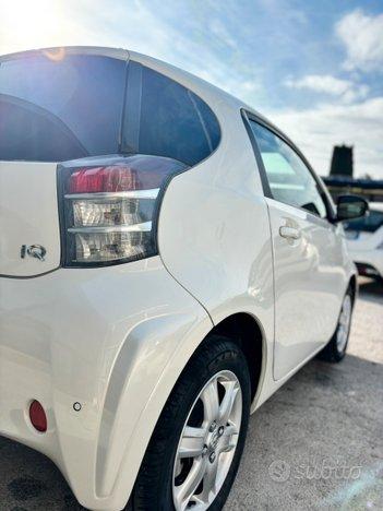 Toyota iQ AUTOMATICA