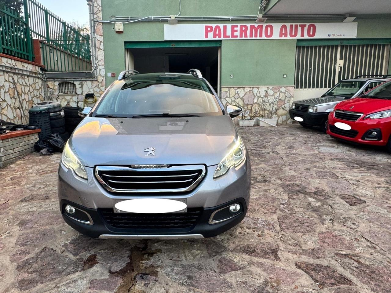 Peugeot 2008 1.6 e-HDi 115 CV Stop&Start Féline