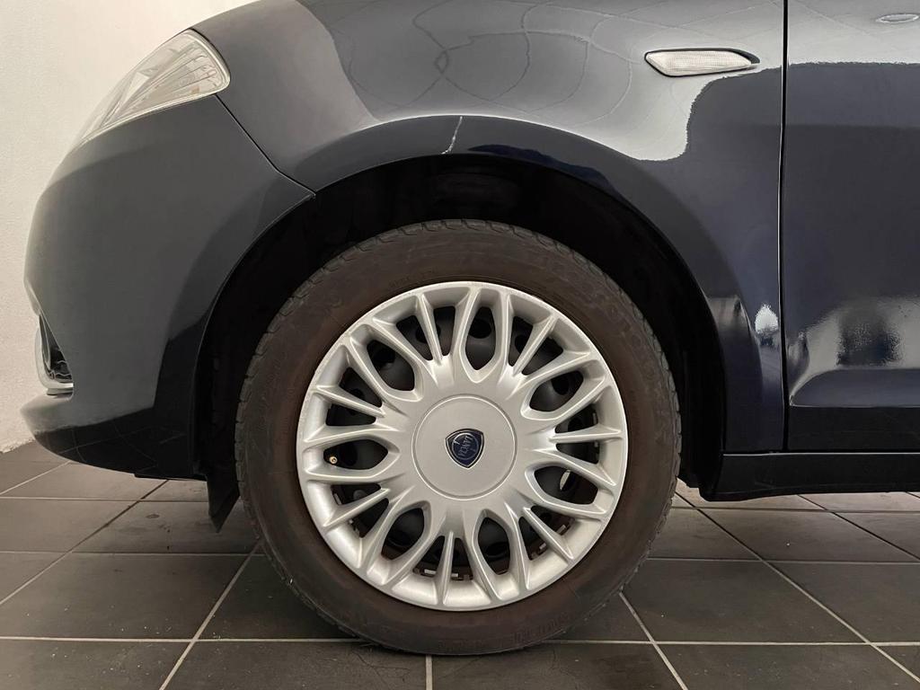 Lancia Ypsilon 5 Porte 0.9 Twinair Ecochic Silver