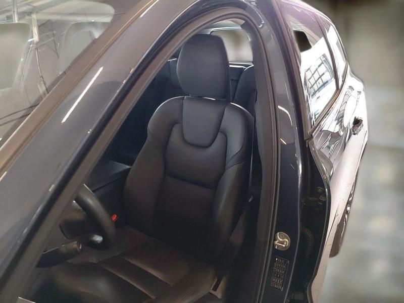 VOLVO XC60 B4 D AWD AUTOMATICO PLUS DARK SUV