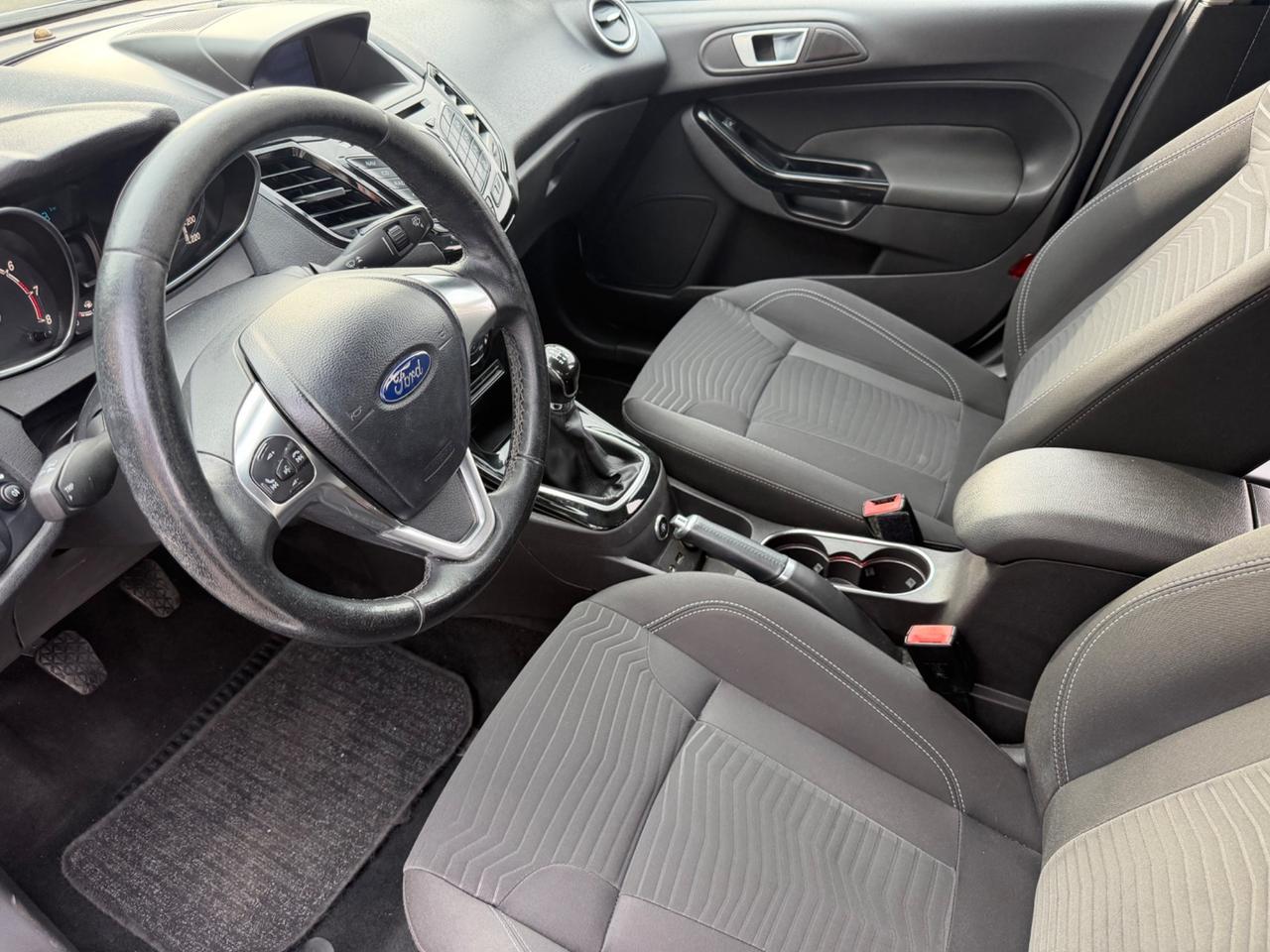 Ford Fiesta 1.4 5p. Bz.- GPL Titanium