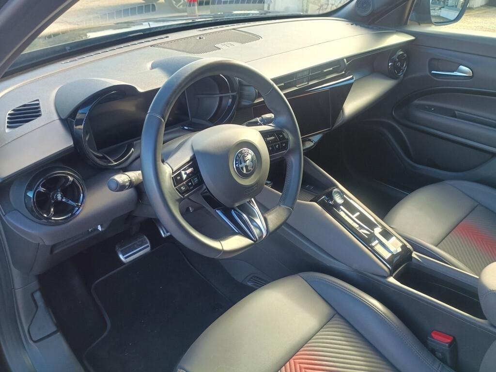 Alfa Romeo Junior 1.2 136 CV Hybrid eDCT6 Speciale