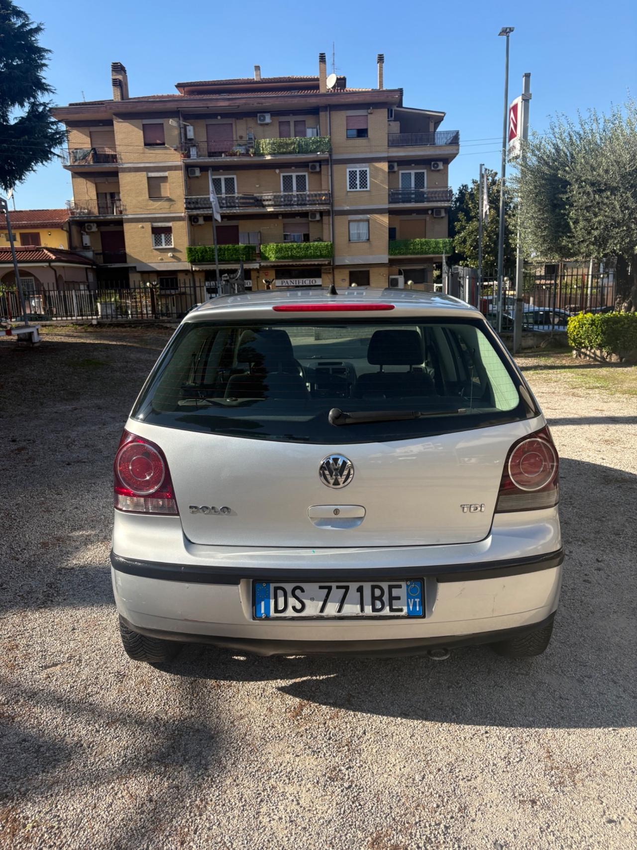 Volkswagen Polo 1.4/69CV TDI 5p. Neopatentati