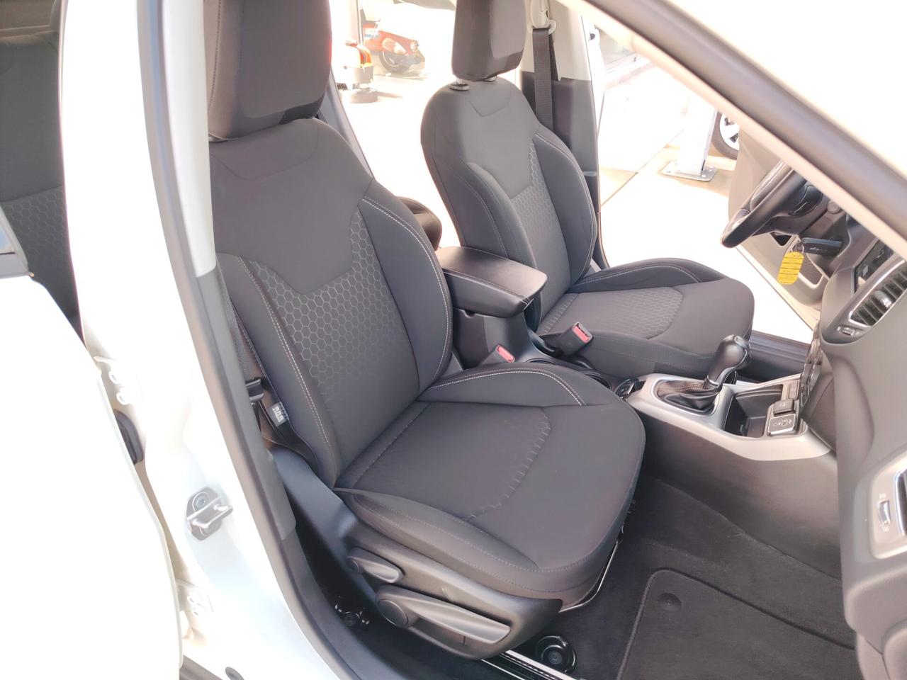 Jeep Compass 1.3 Turbo T4 2WD Longitude