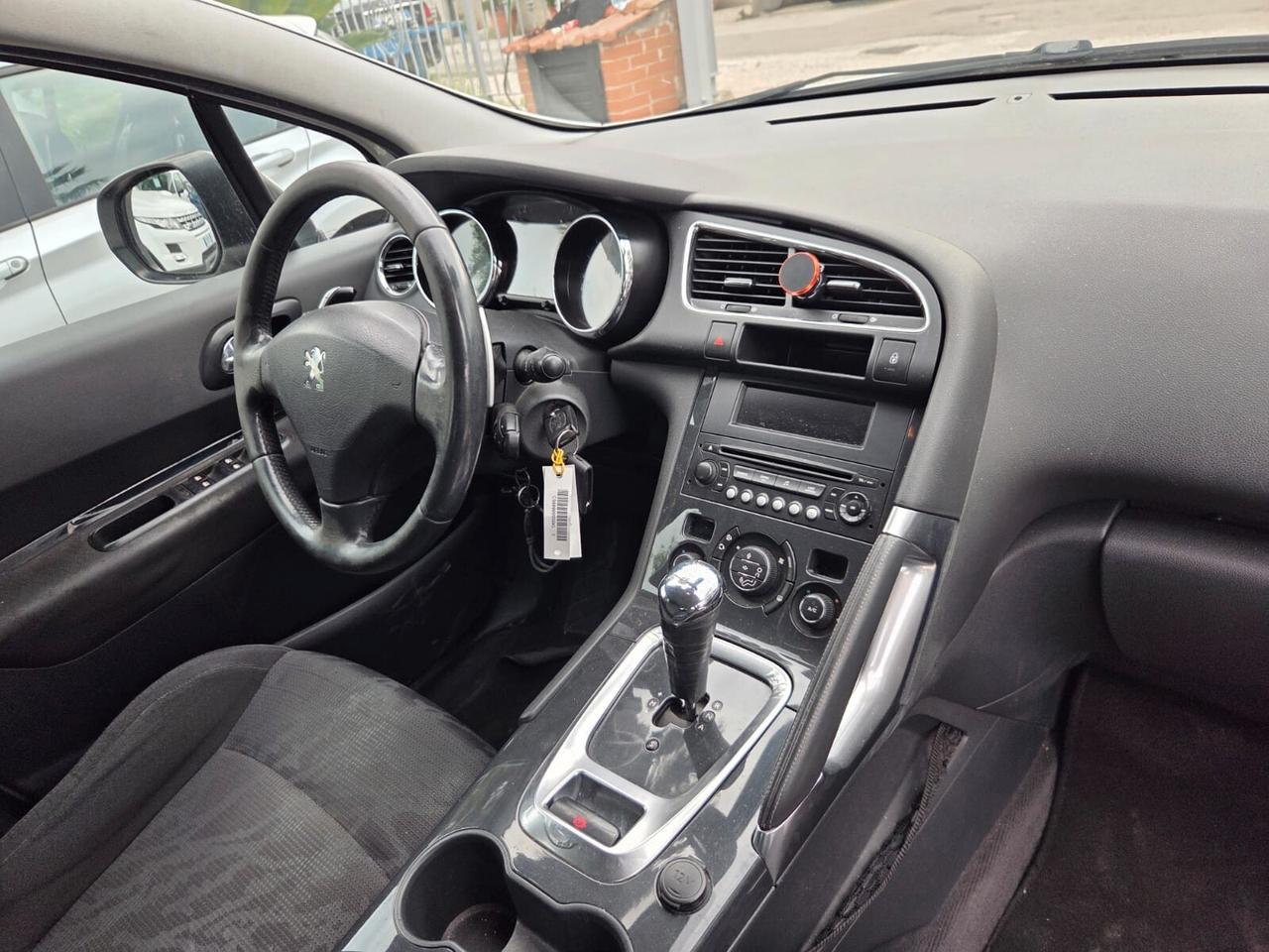 Peugeot 3008 1.6 HDi 110CV cambio robotizzato Tecno