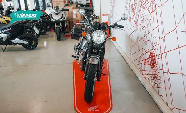 TRIUMPH Bonneville T100