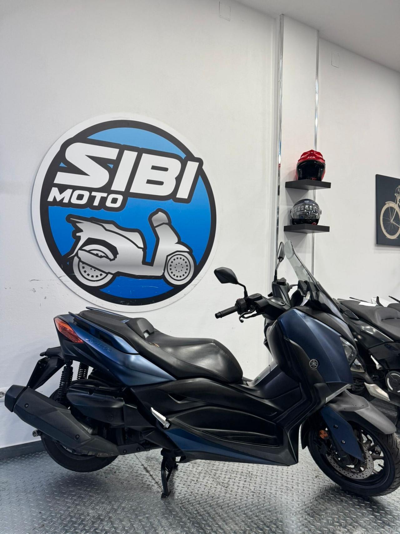 YAMAHA X-MAX 400