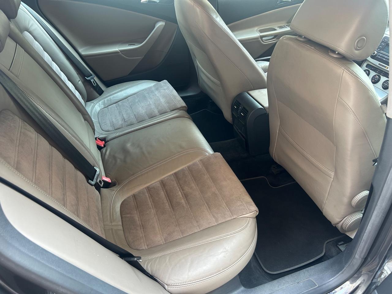 Volkswagen Passat 2.0 16V TDI 4mot. Var. Highline