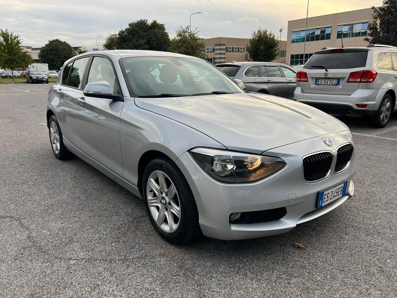 Bmw 135 120d 5p. Sport