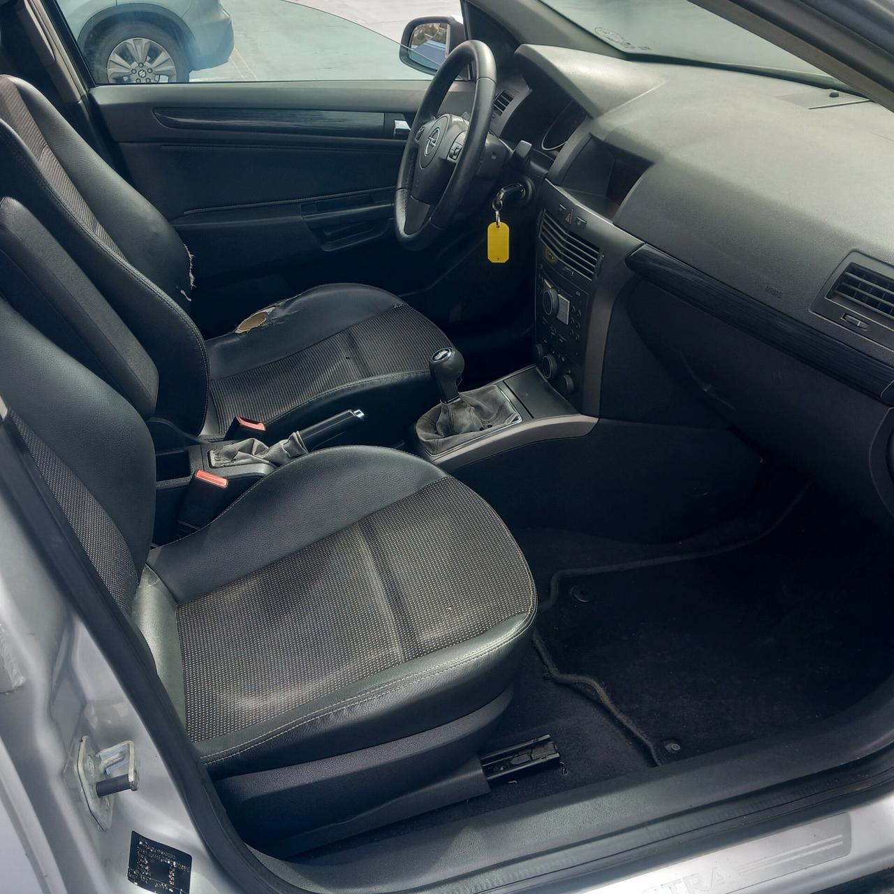 Opel Astra 1.9 CDTI 120CV