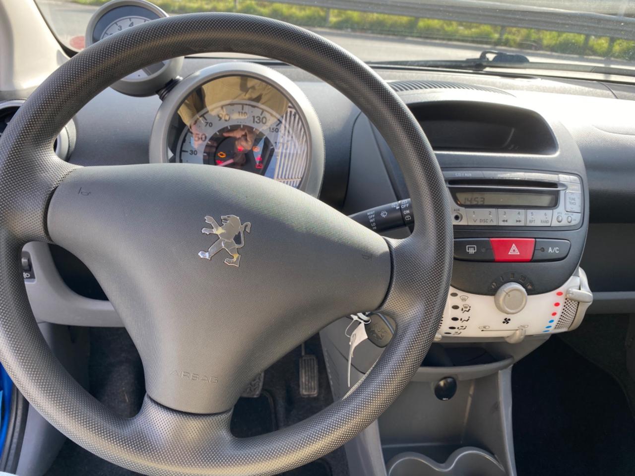 Peugeot 107 1.0 68CV 3p. Plaisir