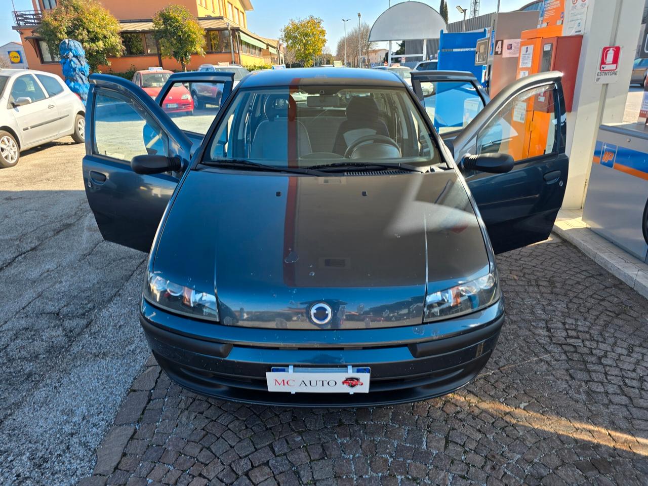 Fiat Punto 1.2i 16V cat 5 porte HLX con 330.000km