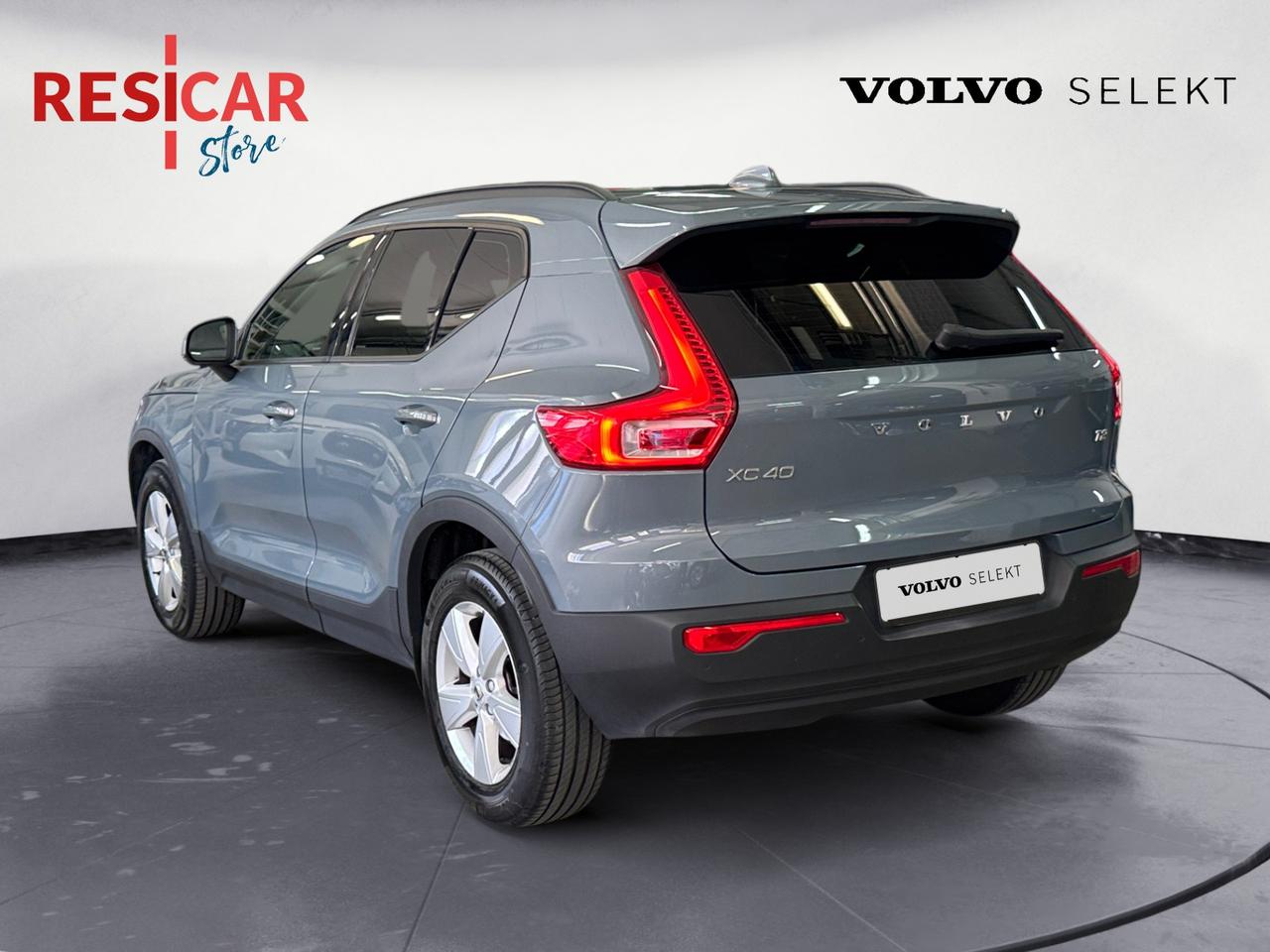 VOLVO XC40 1.5 t2 Momentum