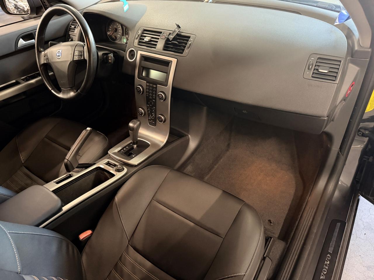 Volvo V50 2.4 D5 cat Momentum